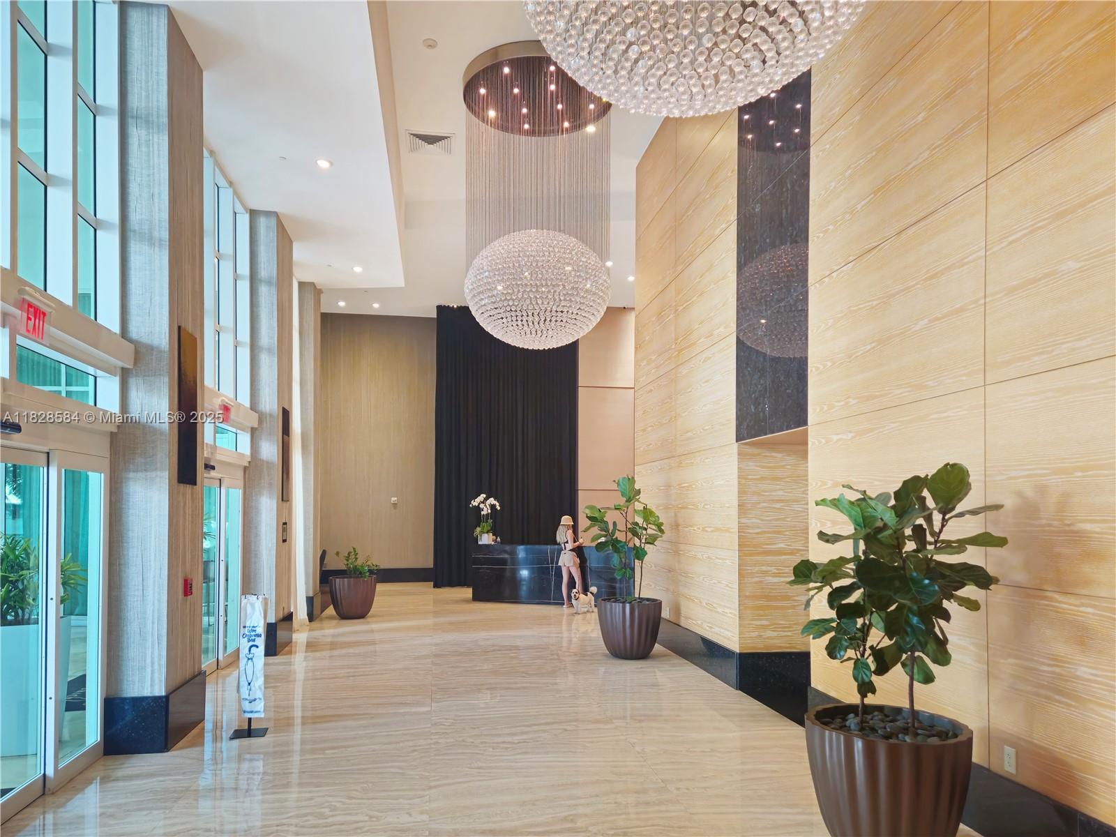 950 Brickell Bay Dr # 1608