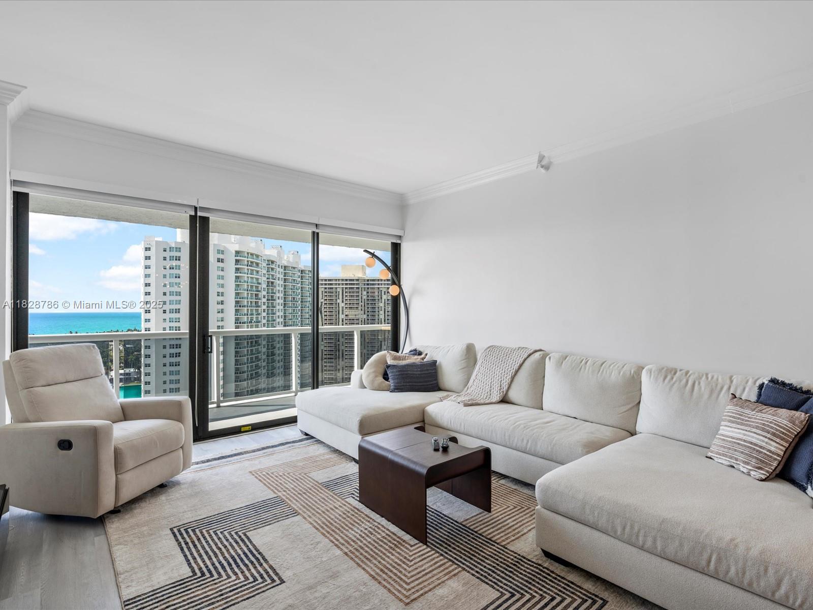 20505 E Country Club Dr Unit: PH36