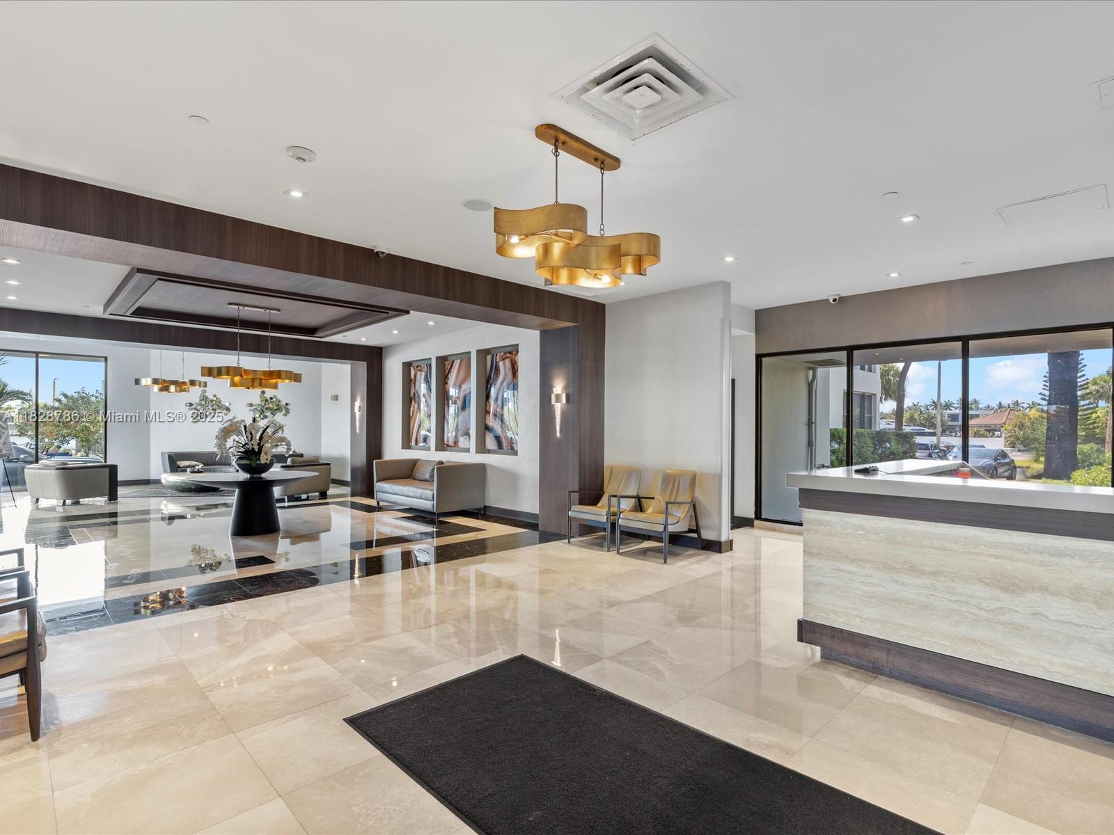 20505 E Country Club Dr Unit: PH36