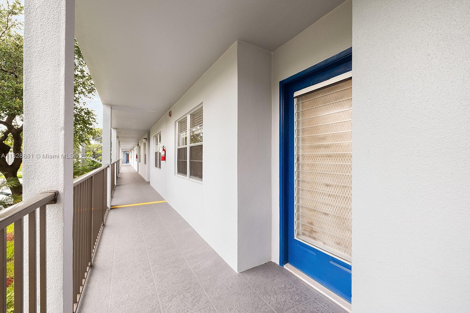 12500 SW 6th St # 206N