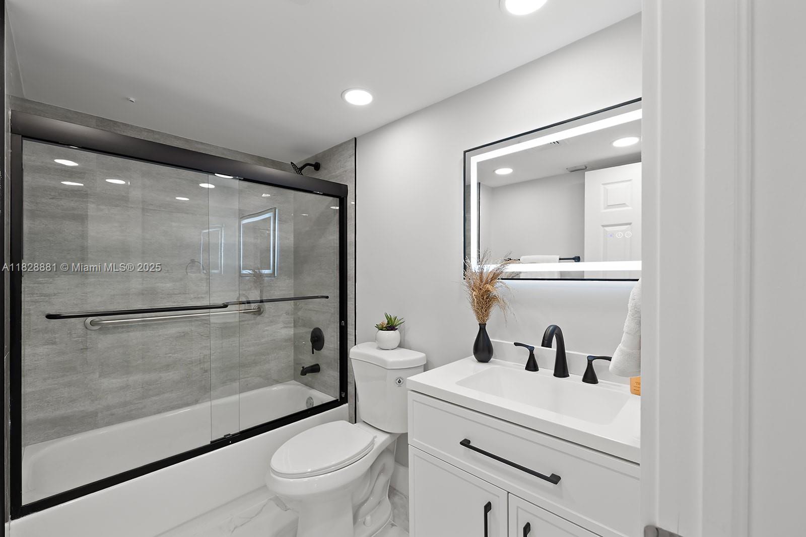 12500 SW 6th St # 206N