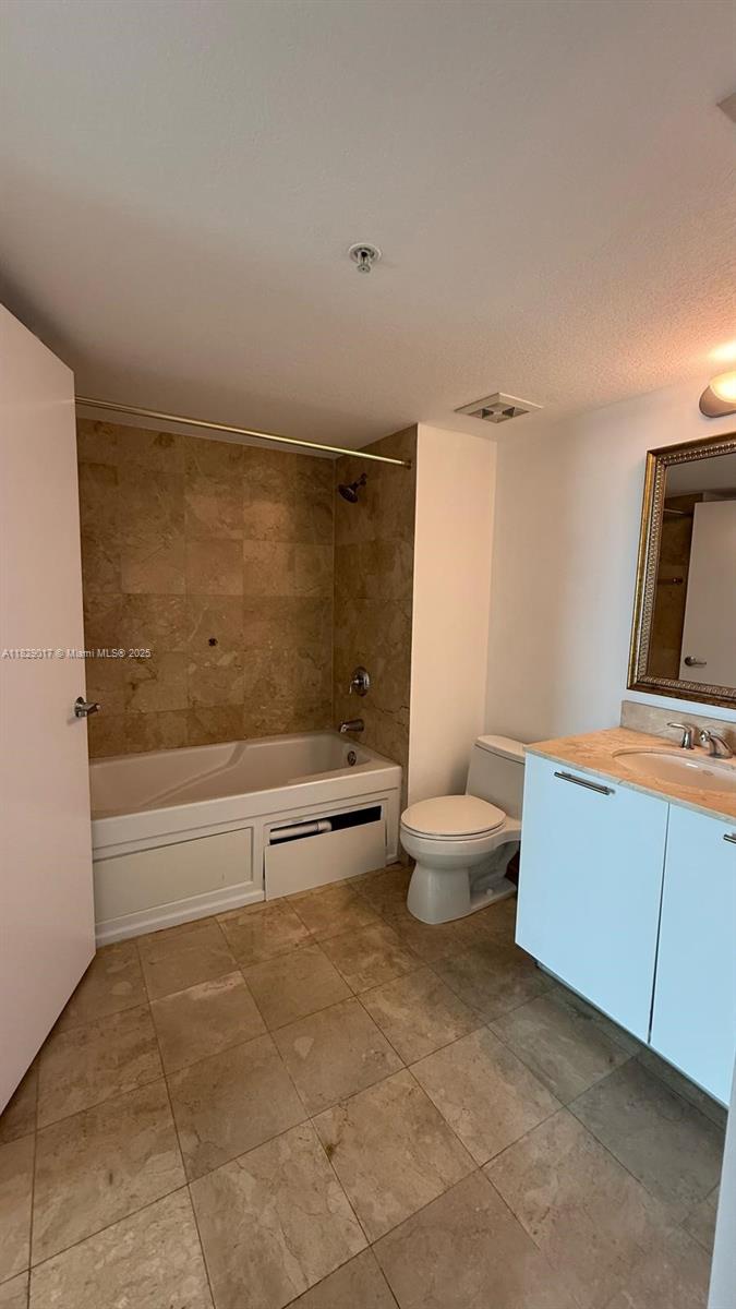 1800 N Bayshore Dr # 3106