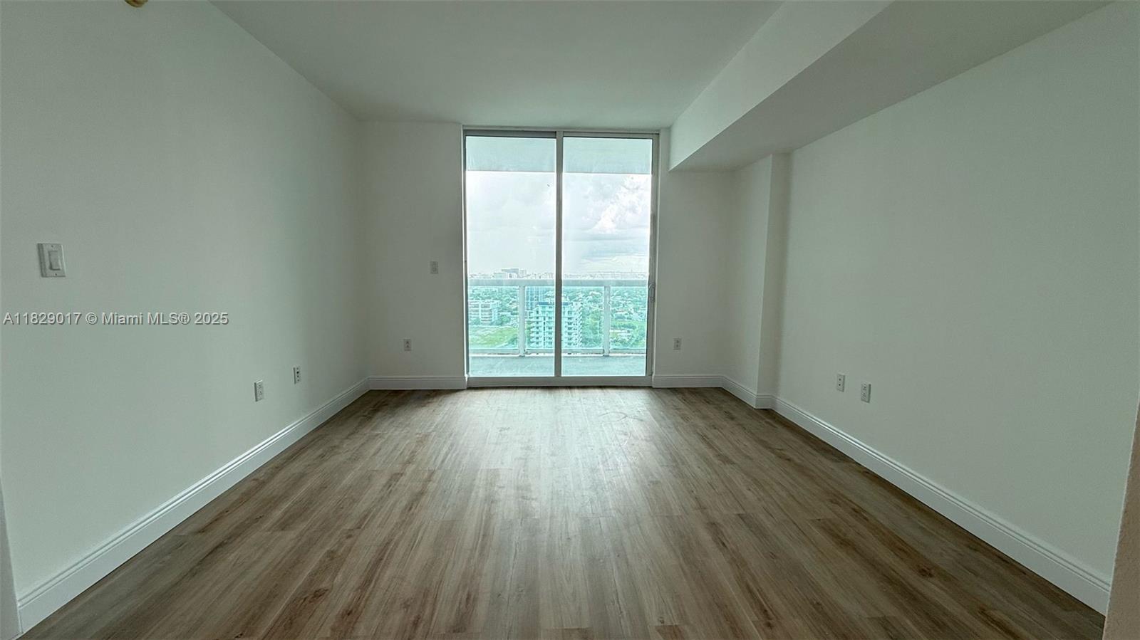 1800 N Bayshore Dr # 3106