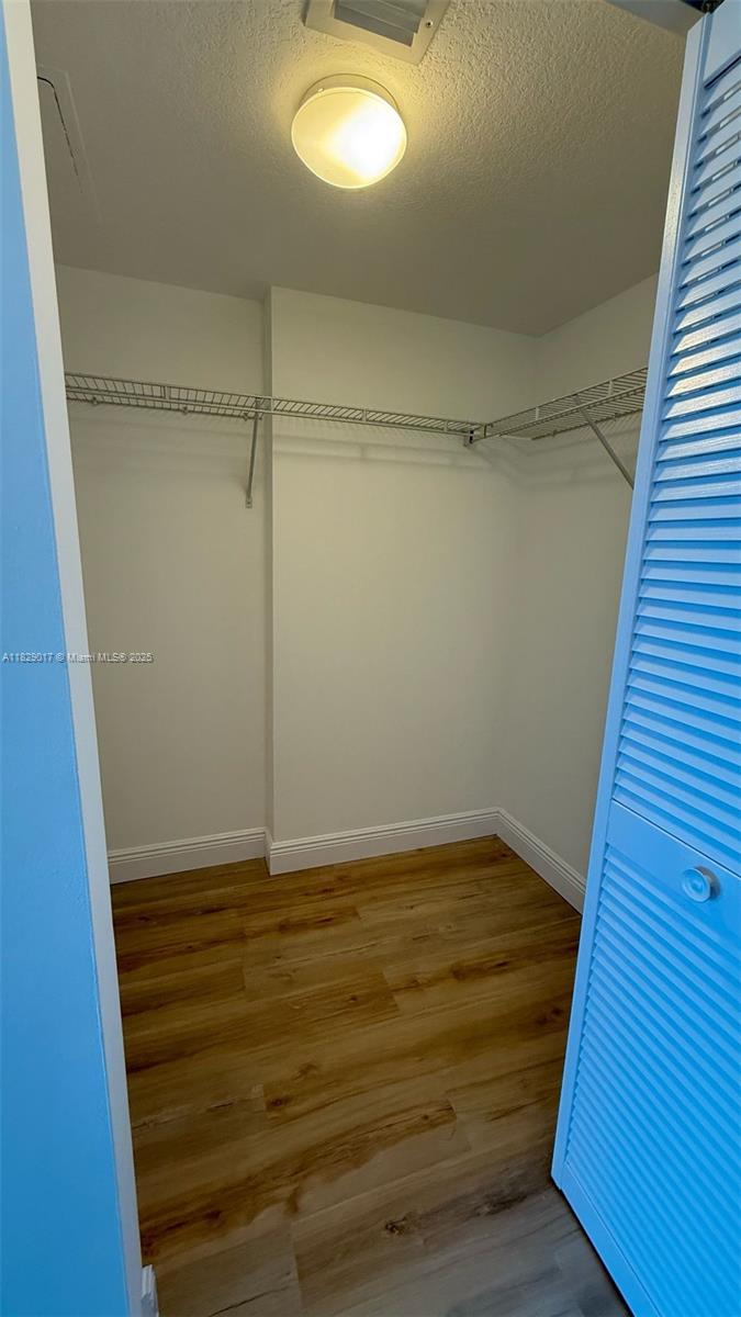 1800 N Bayshore Dr # 3106