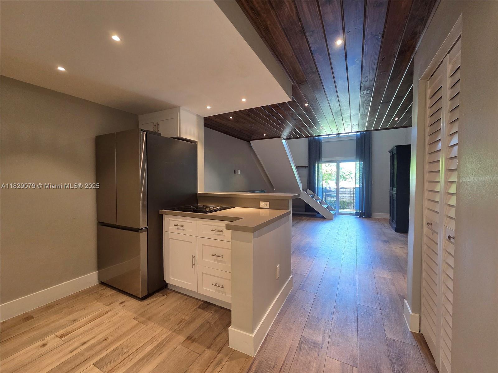 8650 SW 109th Ave # 204 Unit: 3-204