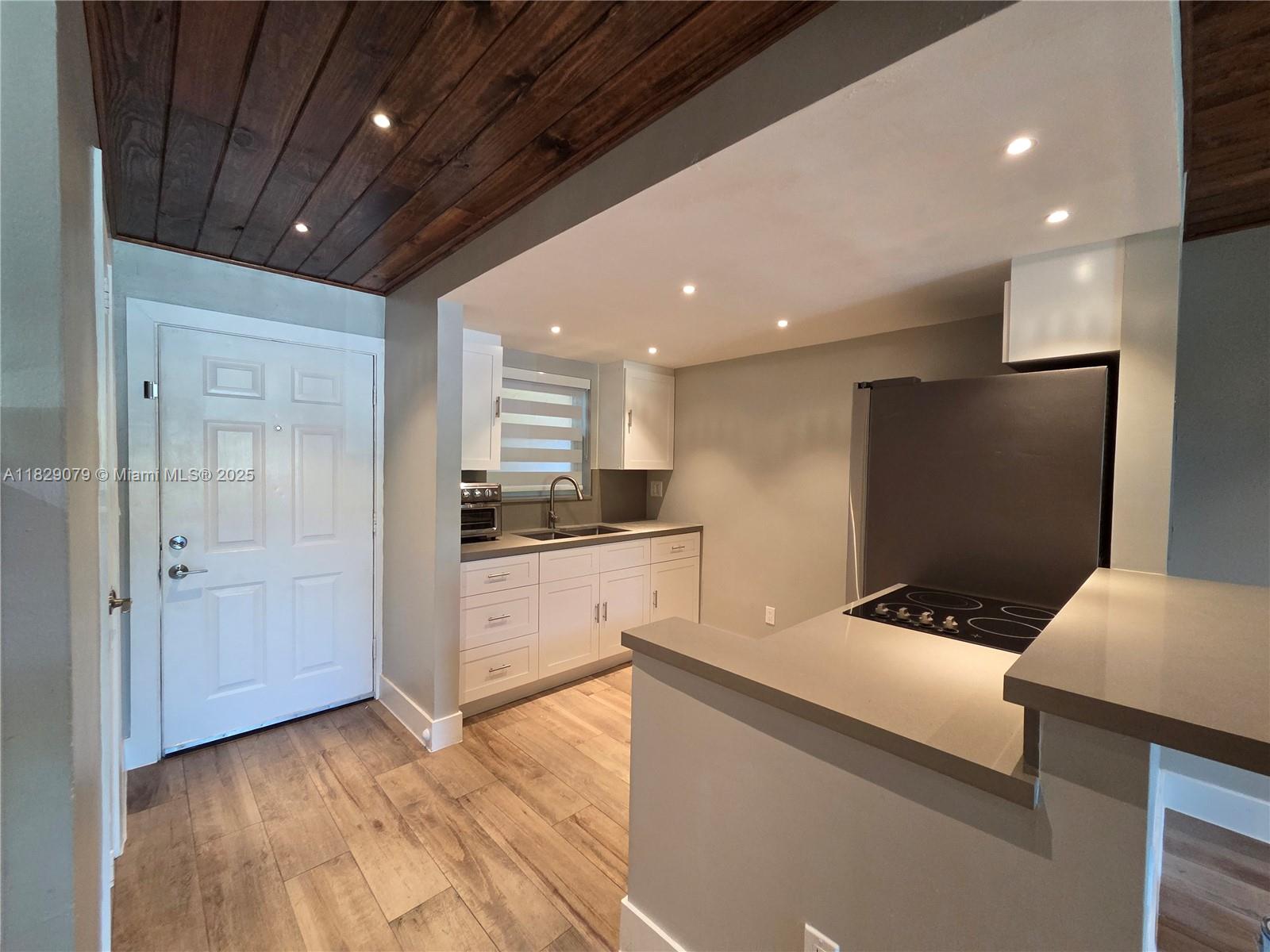 8650 SW 109th Ave # 204 Unit: 3-204