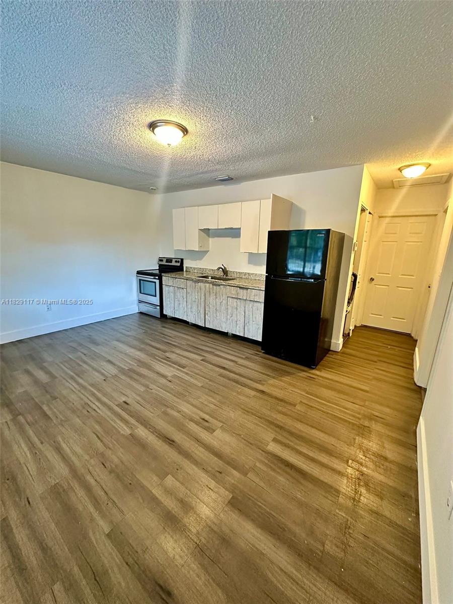 2251 NW 60th St