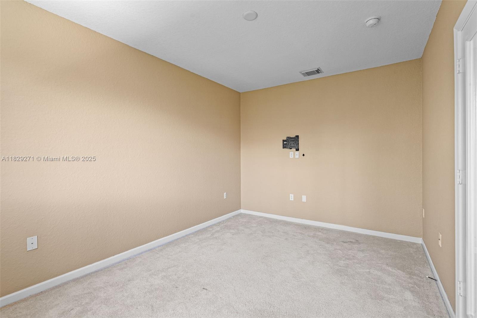 20530 NW 12th Ct