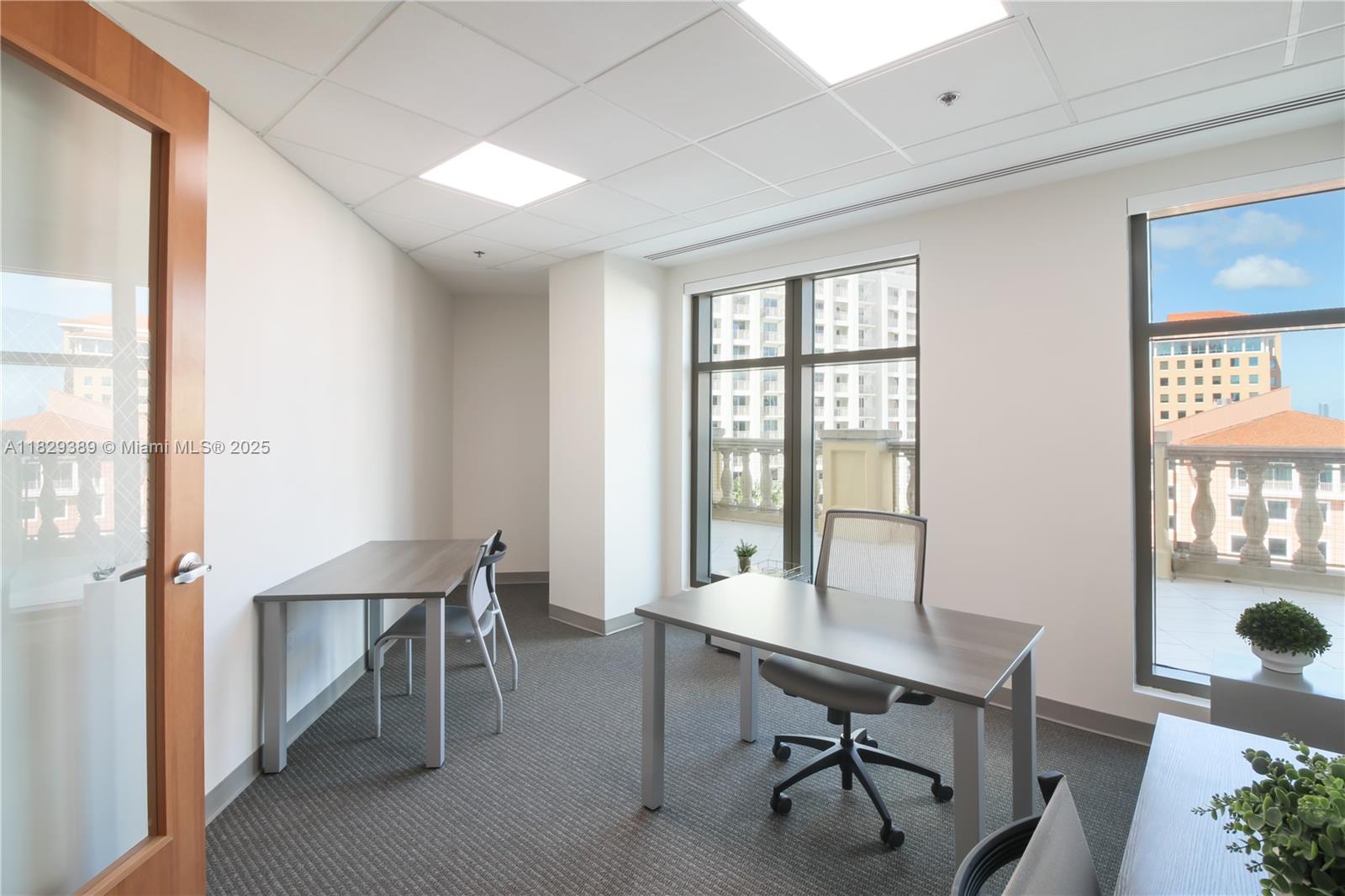 121 Alhambra Cir # 1000