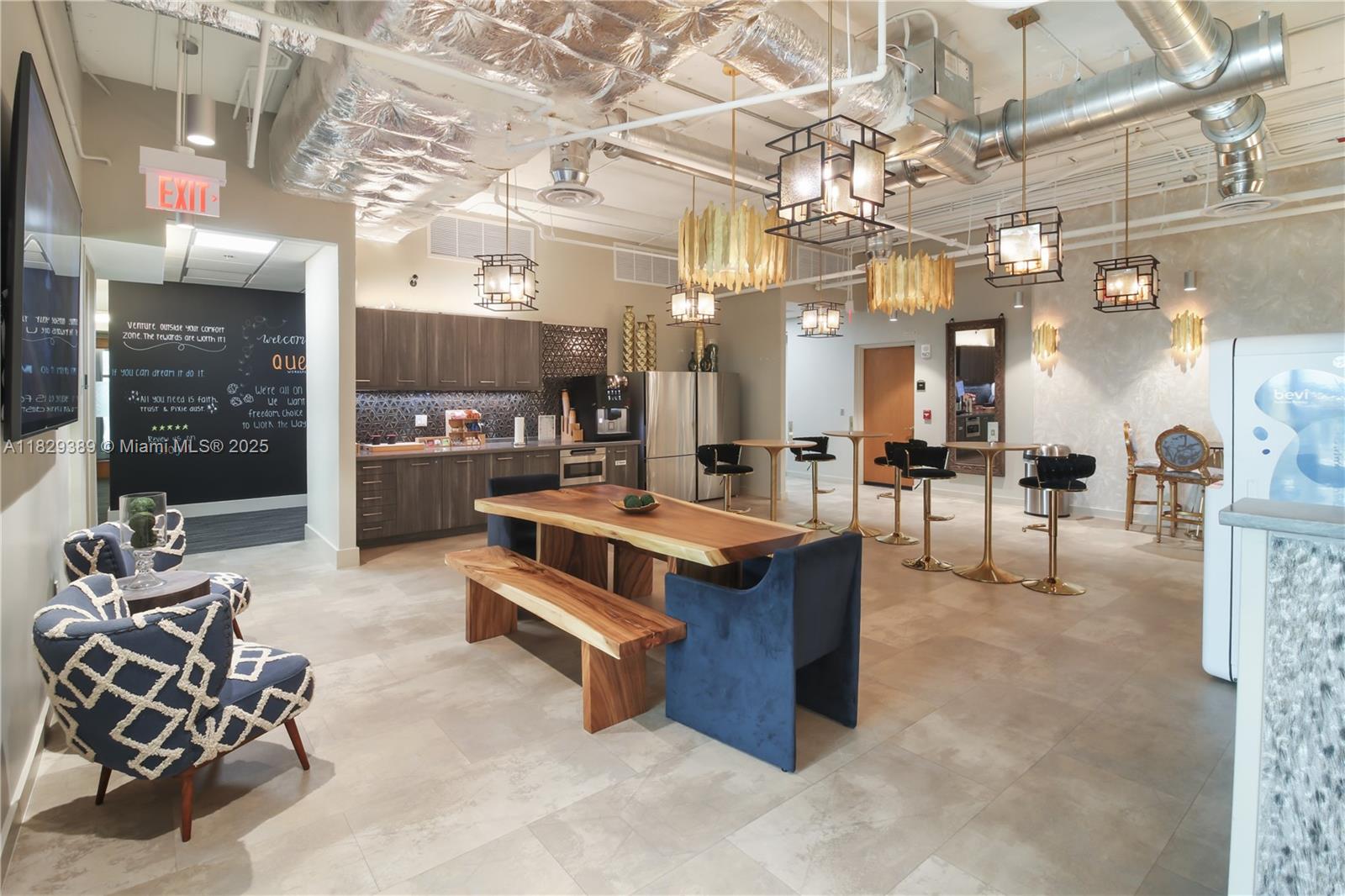 121 Alhambra Cir # 1000