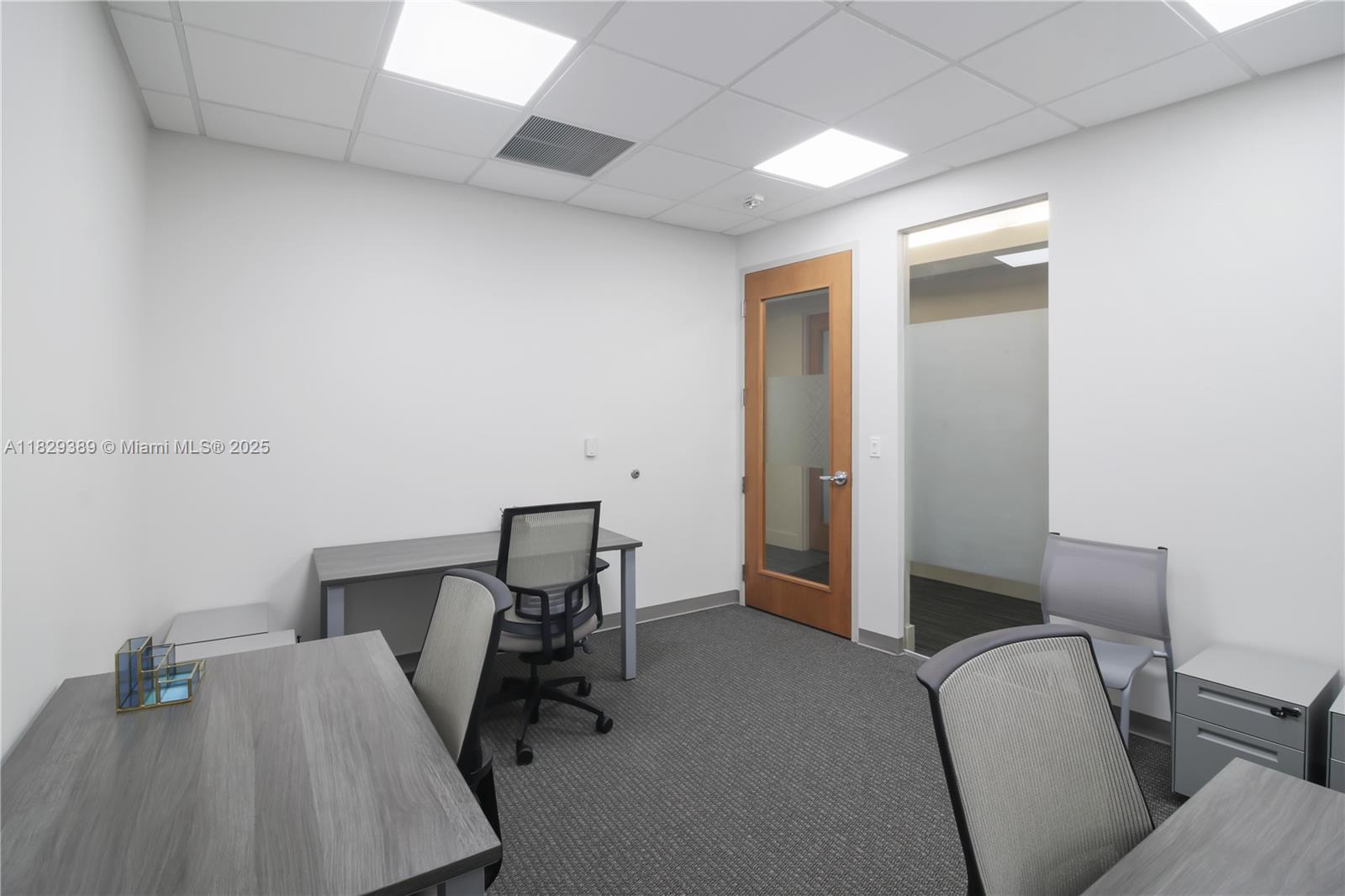 121 Alhambra Cir # 1000