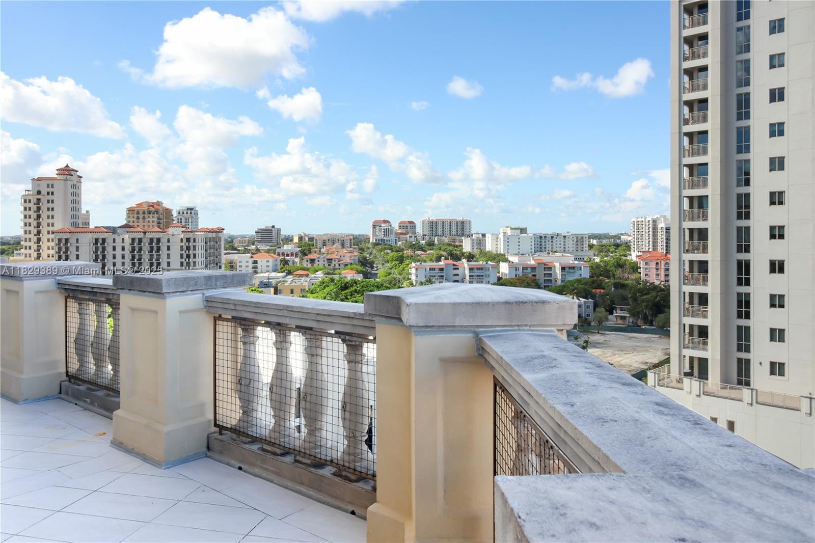 121 Alhambra Cir # 1000