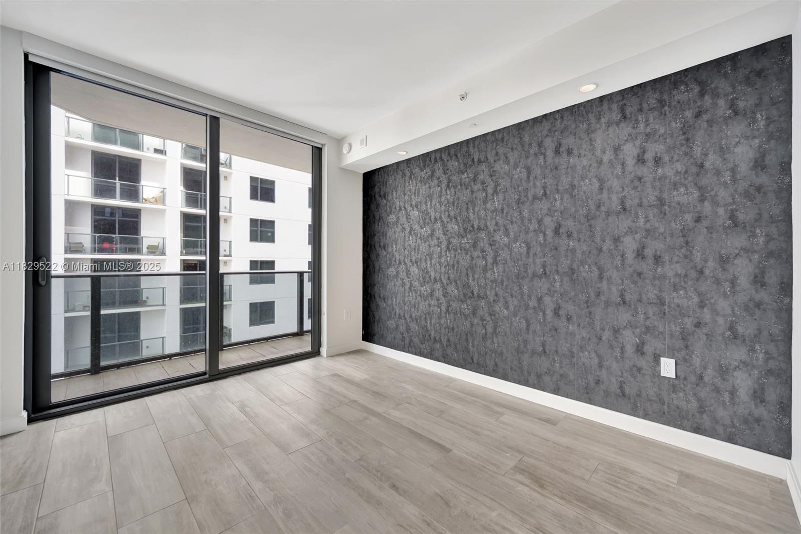 55 SW 9th St # 3908, Miami Unit: 3908