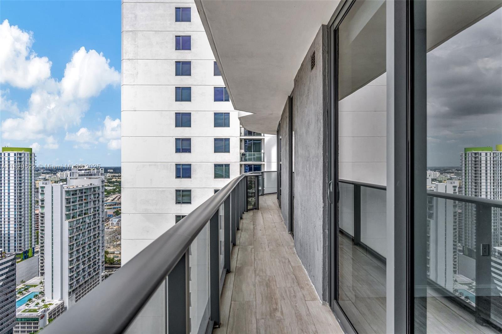 55 SW 9th St # 3908, Miami Unit: 3908