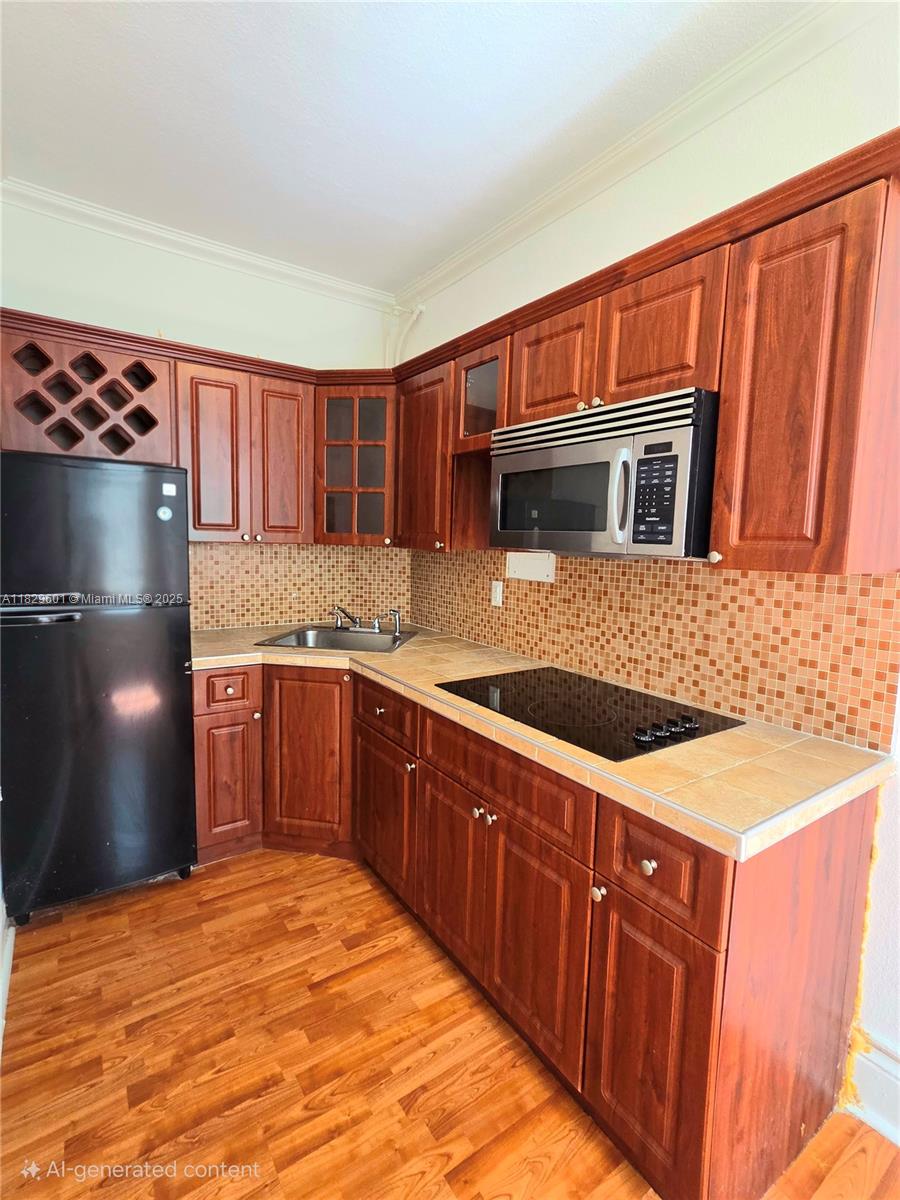 126 Mendoza Ave # 9