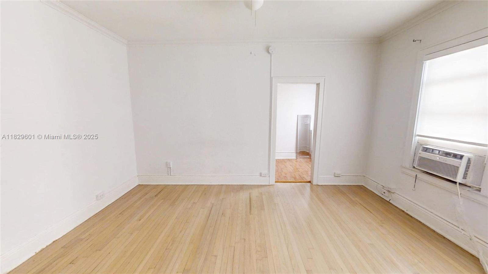 126 Mendoza Ave # 9