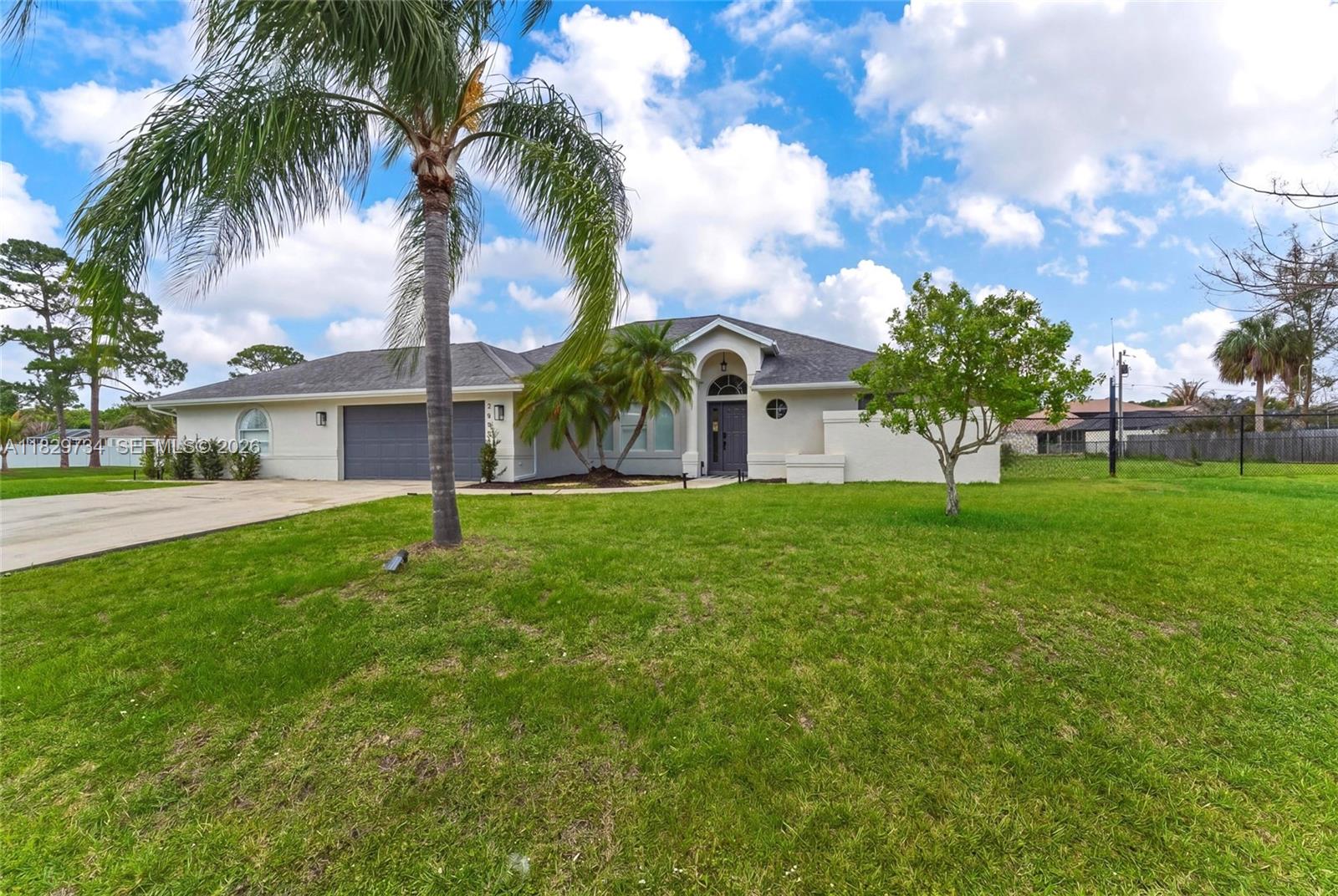 2055 SW Aaron Ln, Port St. Lucie