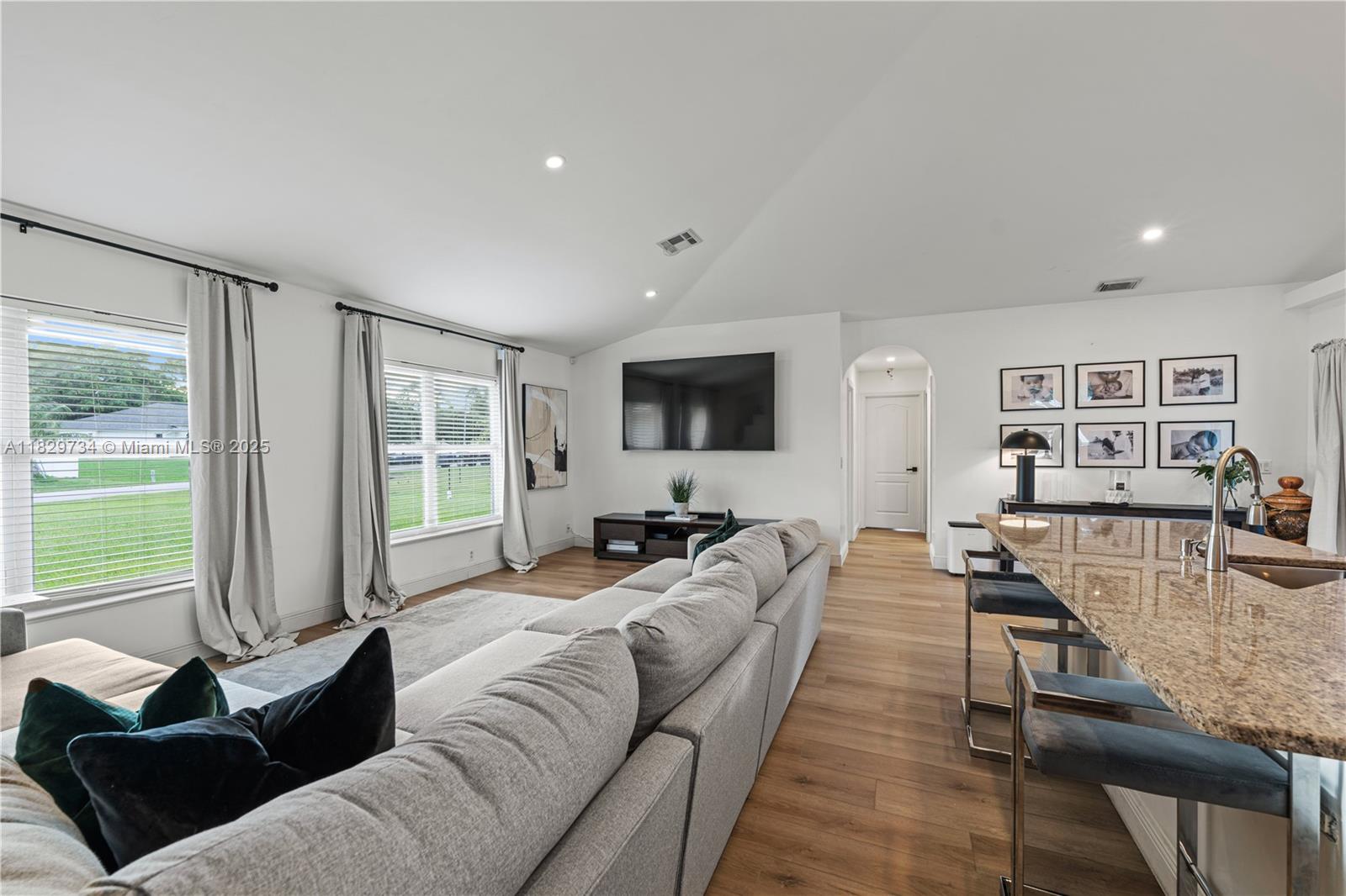 2055 SW Aaron Ln, Port St. Lucie