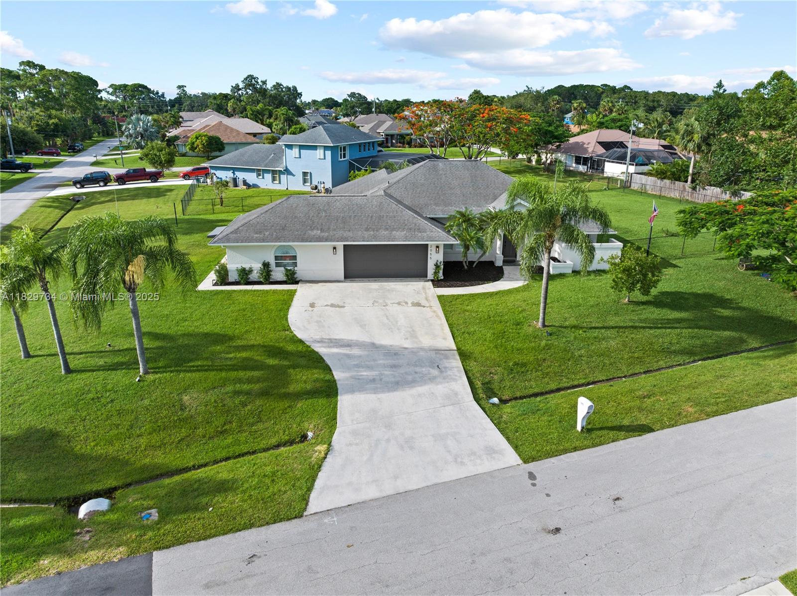 2055 SW Aaron Ln, Port St. Lucie