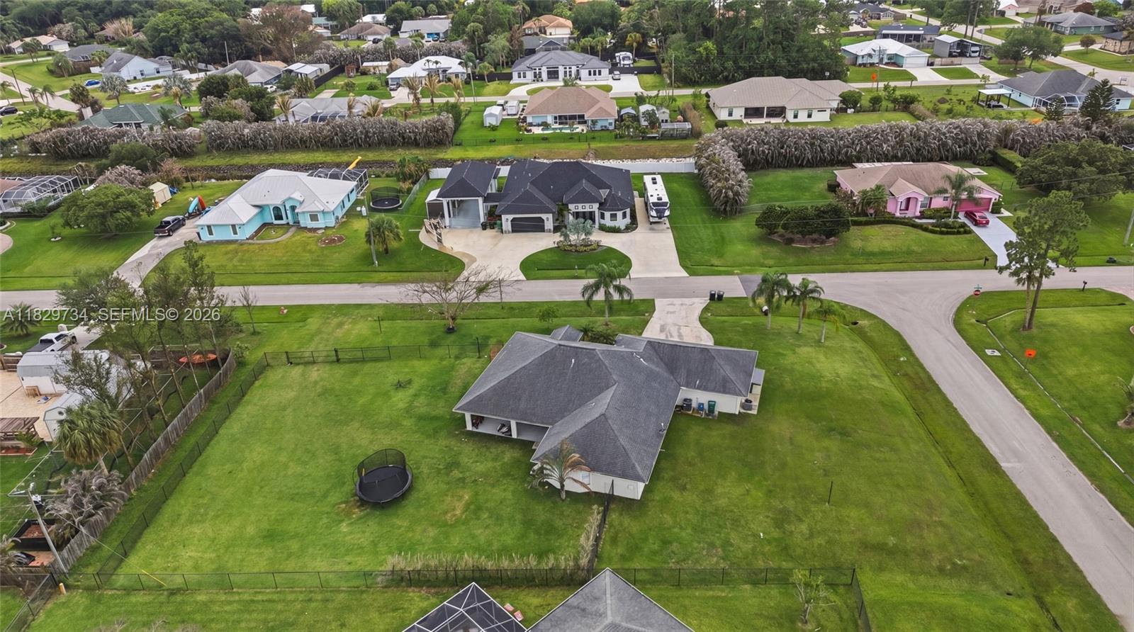 2055 SW Aaron Ln, Port St. Lucie