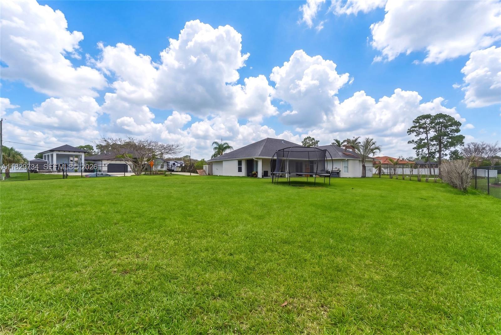 2055 SW Aaron Ln, Port St. Lucie