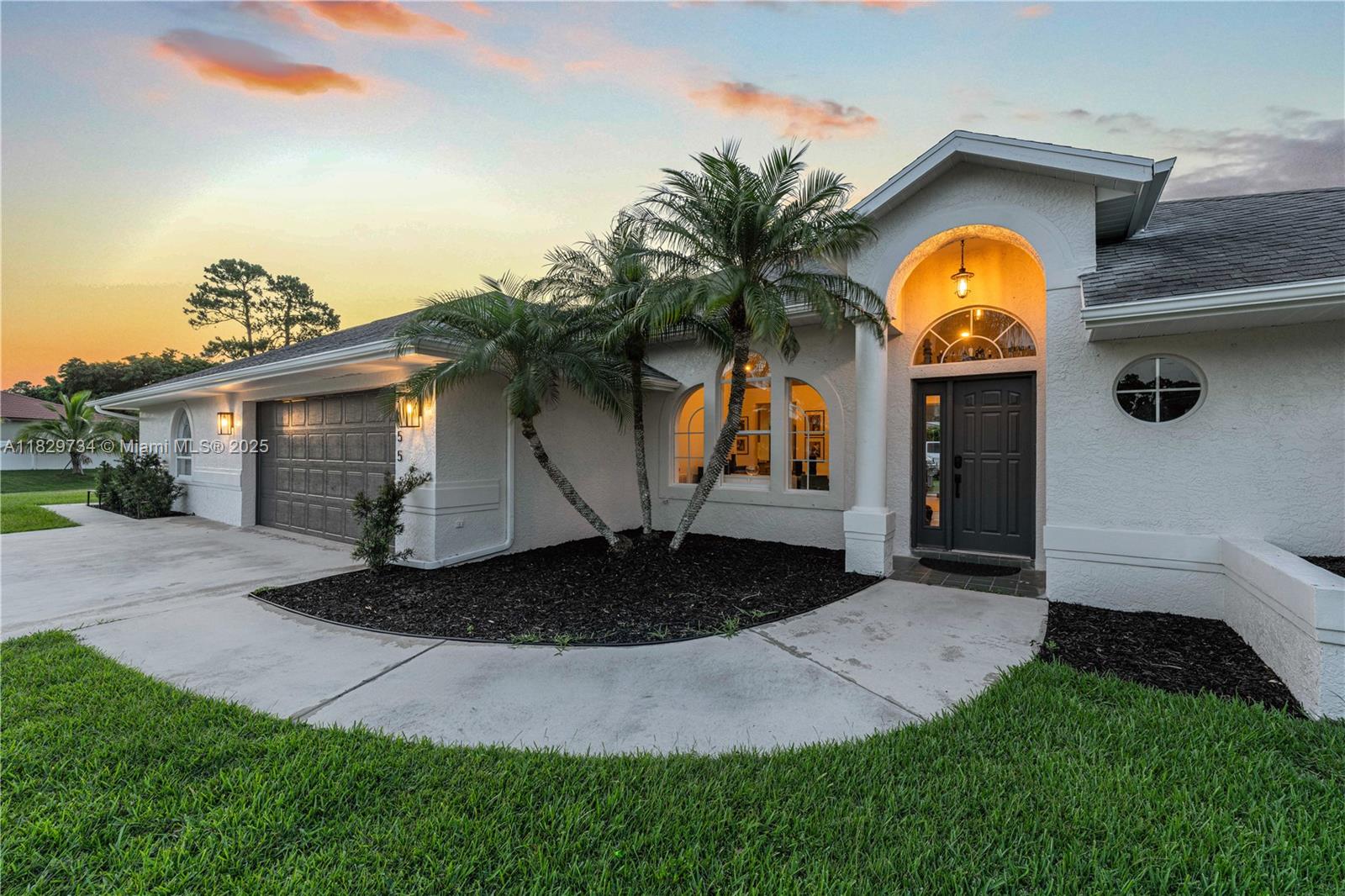 2055 SW Aaron Ln, Port St. Lucie