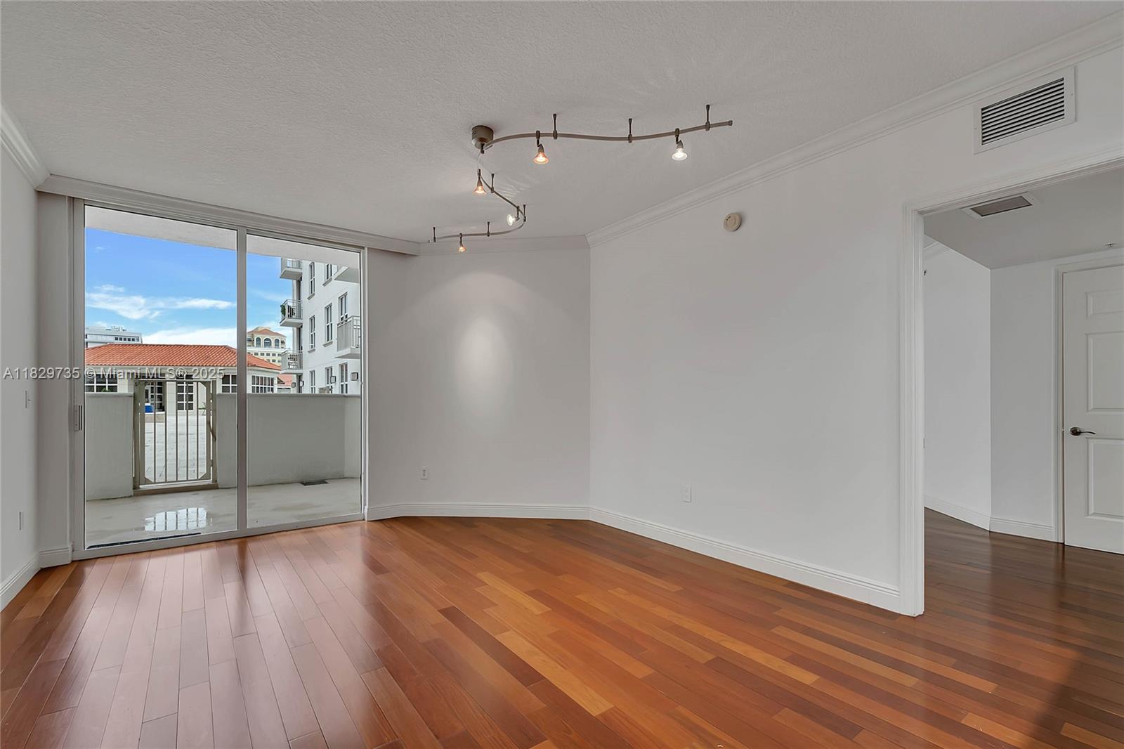 2030 S Douglas Rd # 417