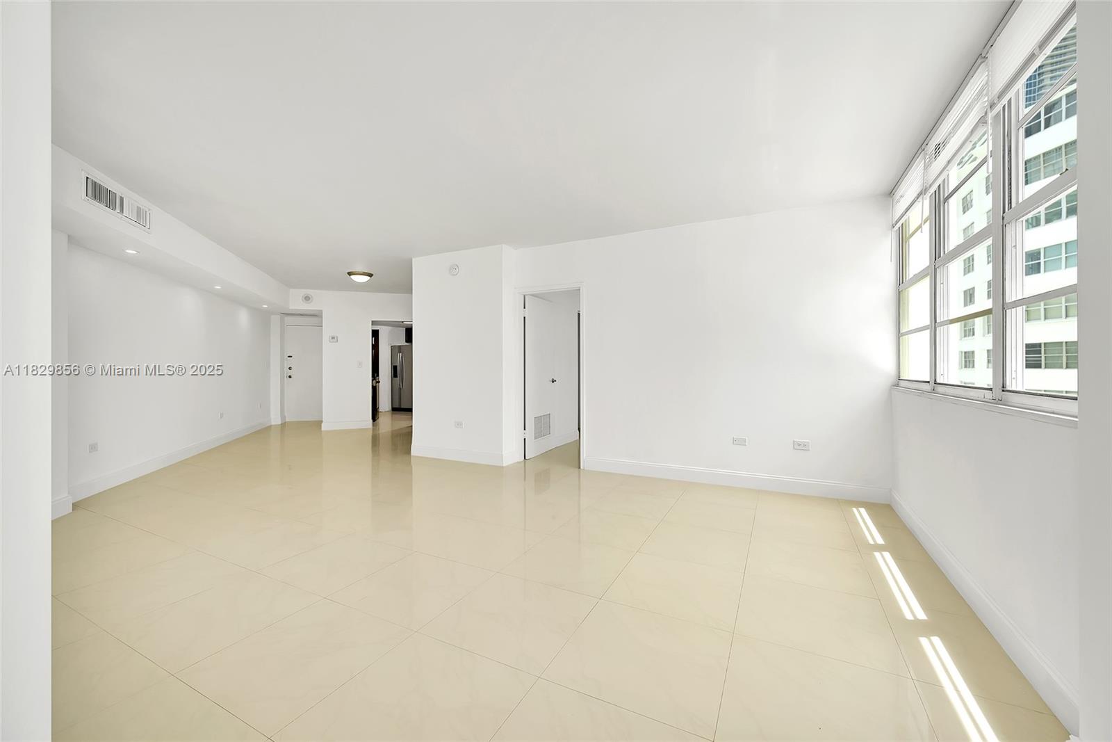 801 Brickell Bay Dr # 1562