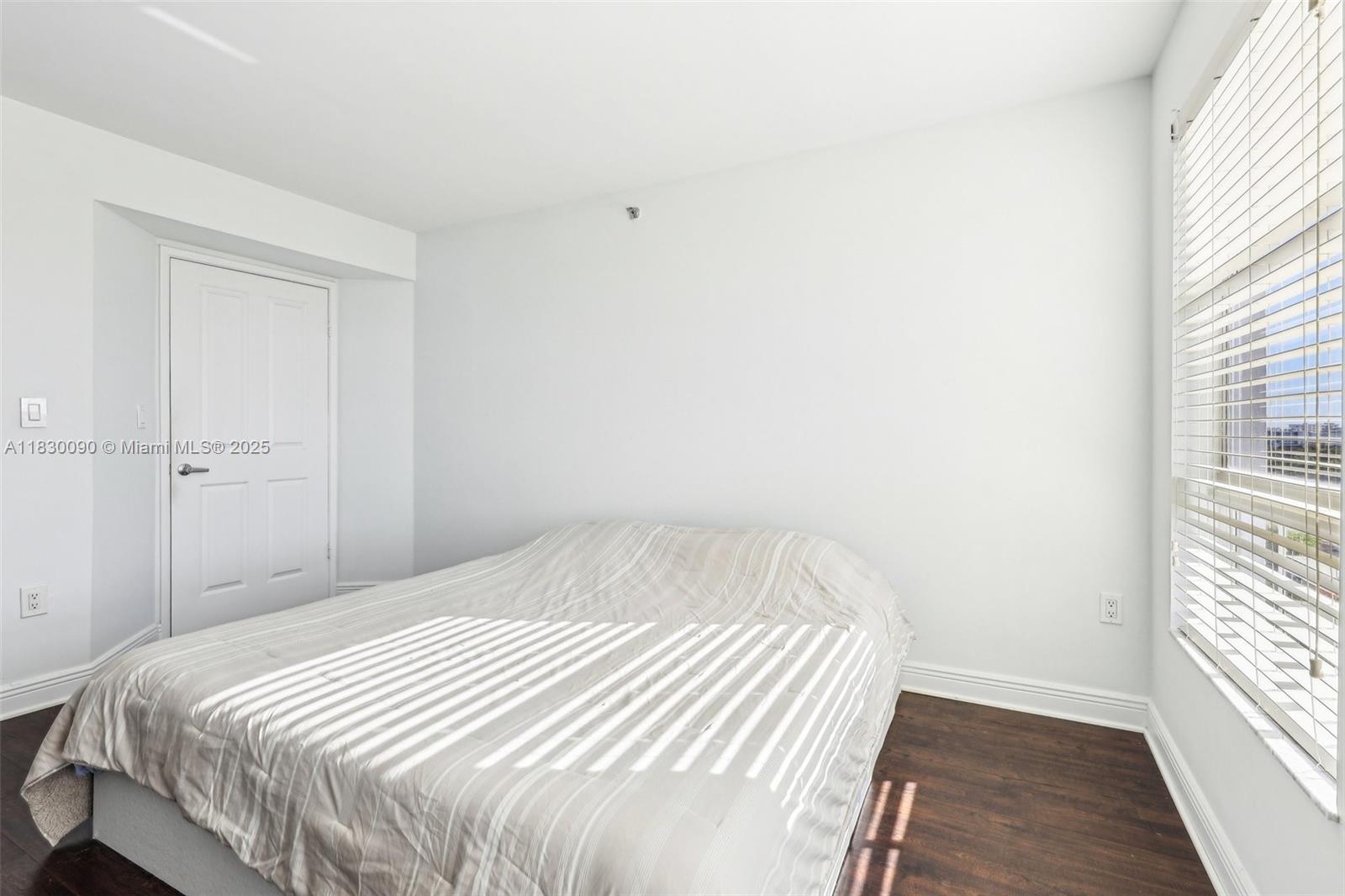 2351 Douglas Rd # 1305 Unit: PH 1305