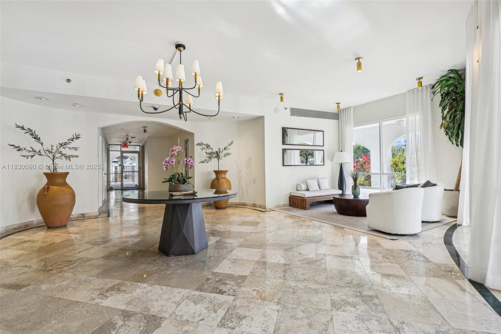 2351 Douglas Rd # 1305 Unit: PH 1305