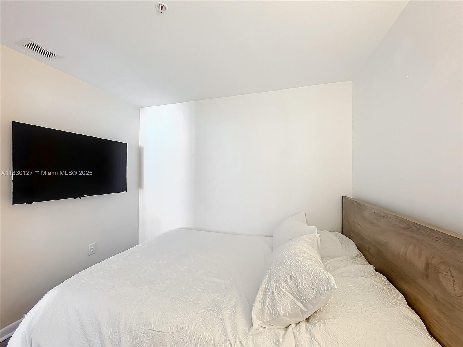 244 Biscayne Blvd # 1108