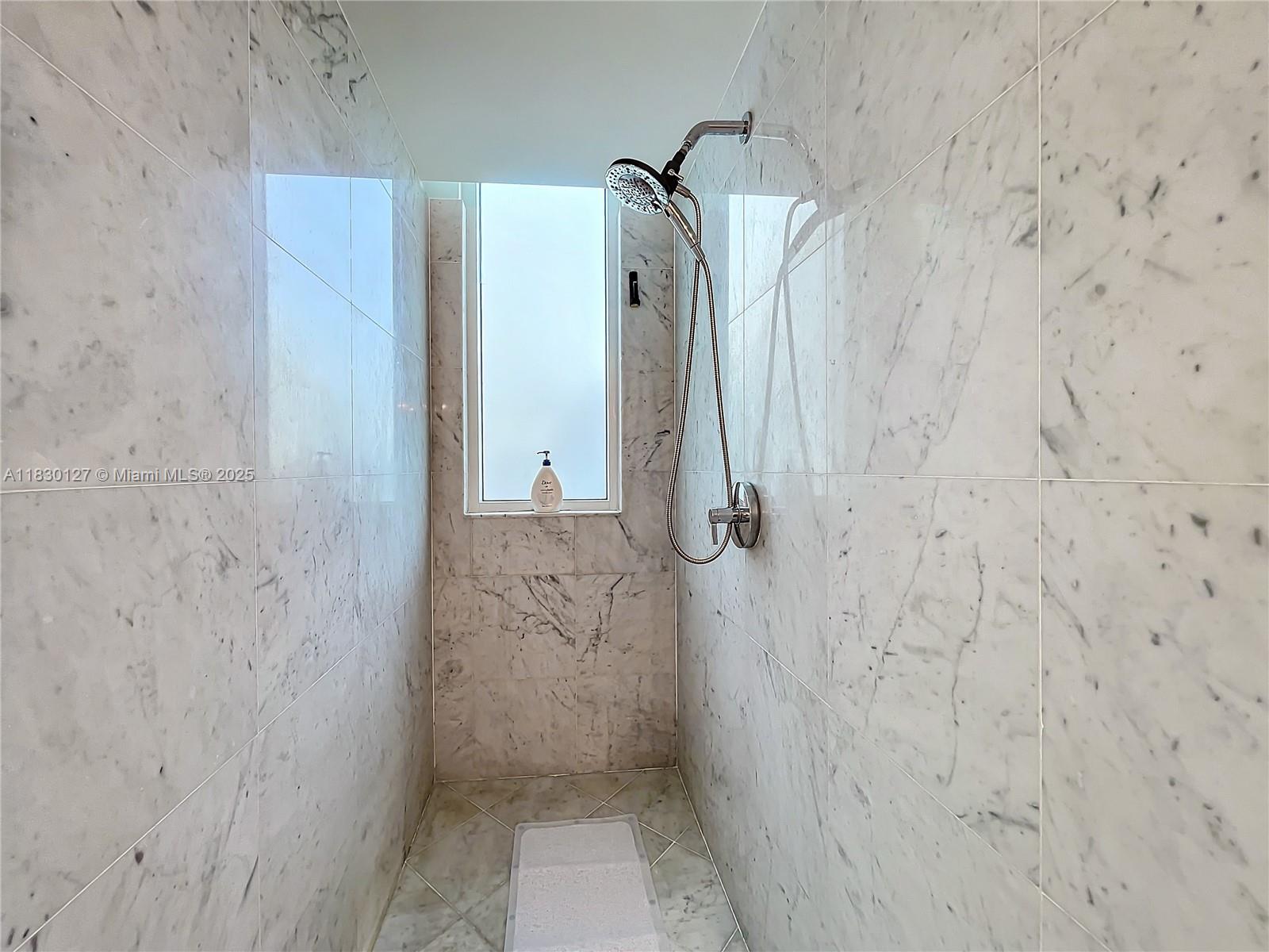 244 Biscayne Blvd # 1108