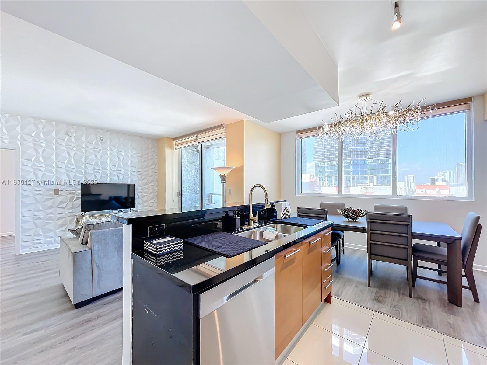 244 Biscayne Blvd # 1108