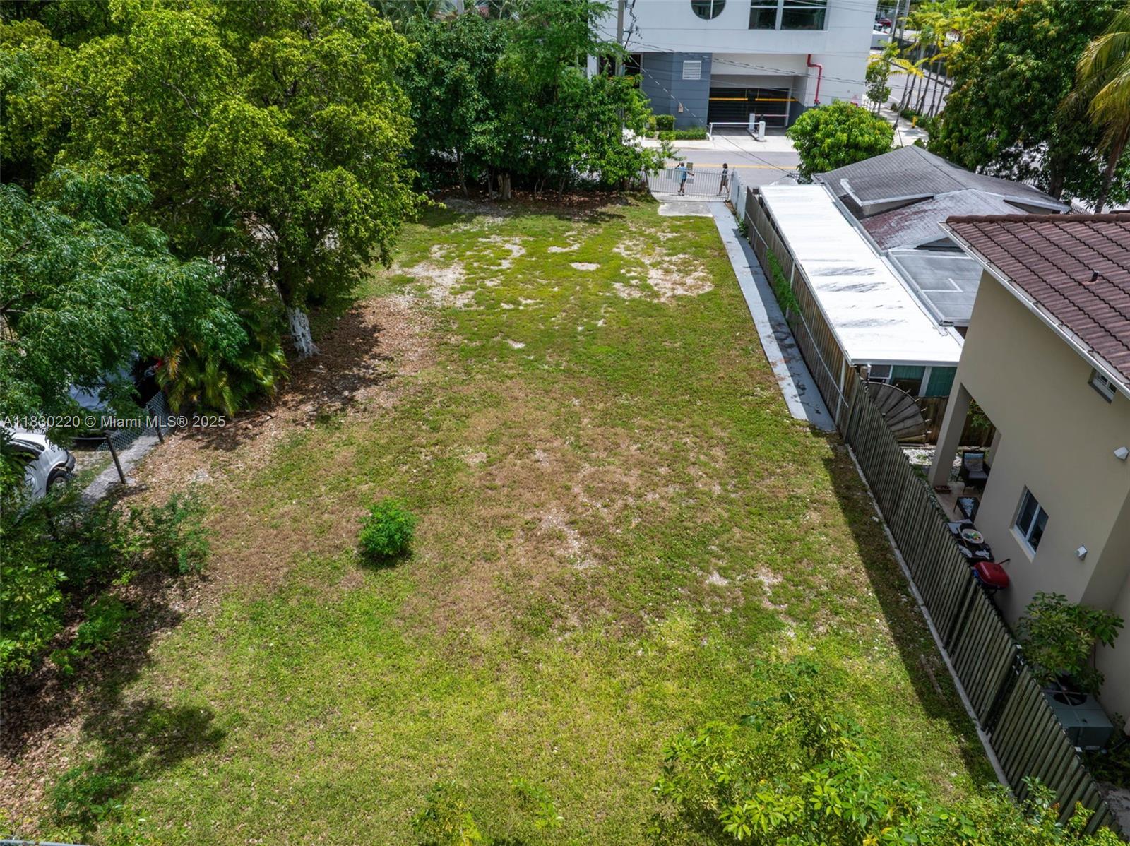 367 SW 11th St