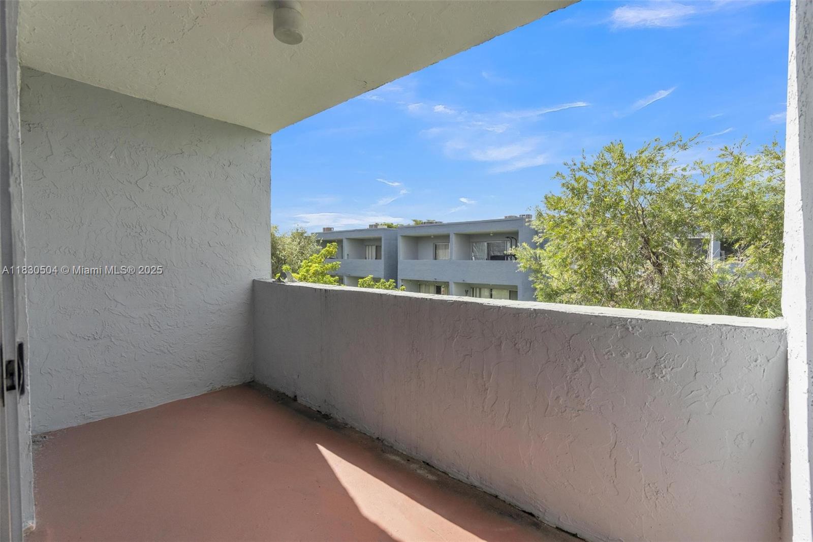 9371 Fontainebleau Blvd # I209