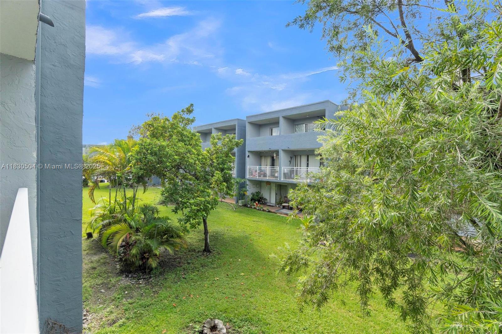 9371 Fontainebleau Blvd # I209