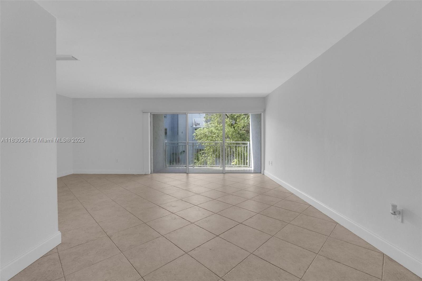 9371 Fontainebleau Blvd # I209