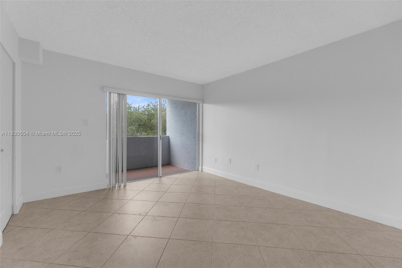 9371 Fontainebleau Blvd # I209