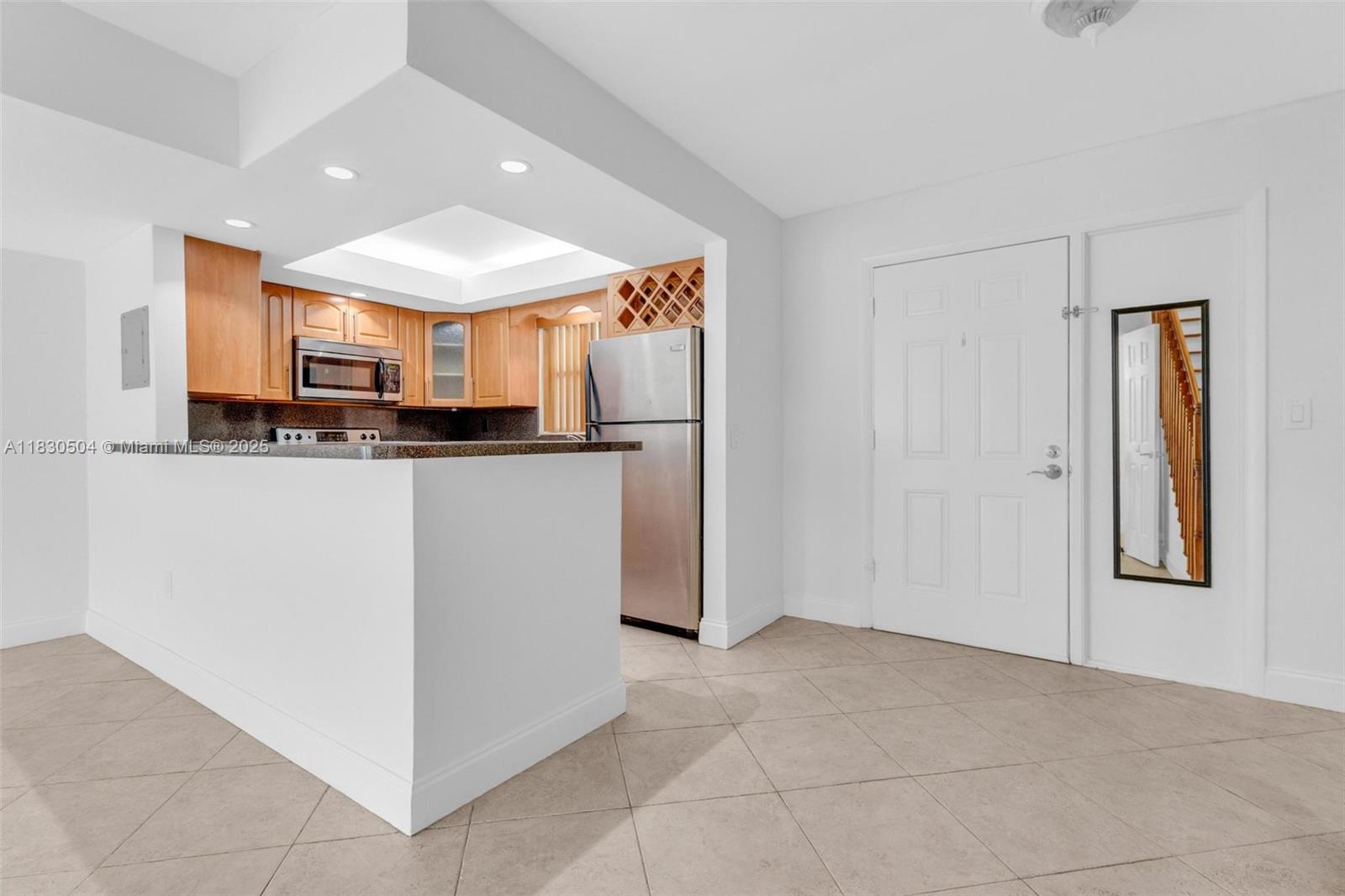 9371 Fontainebleau Blvd # I209