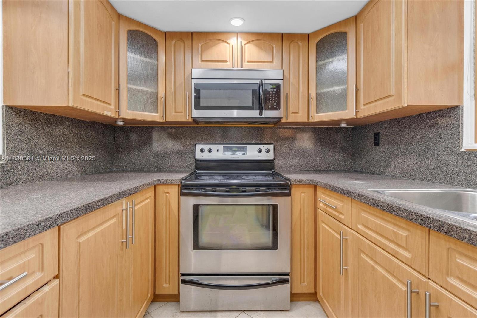 9371 Fontainebleau Blvd # I209