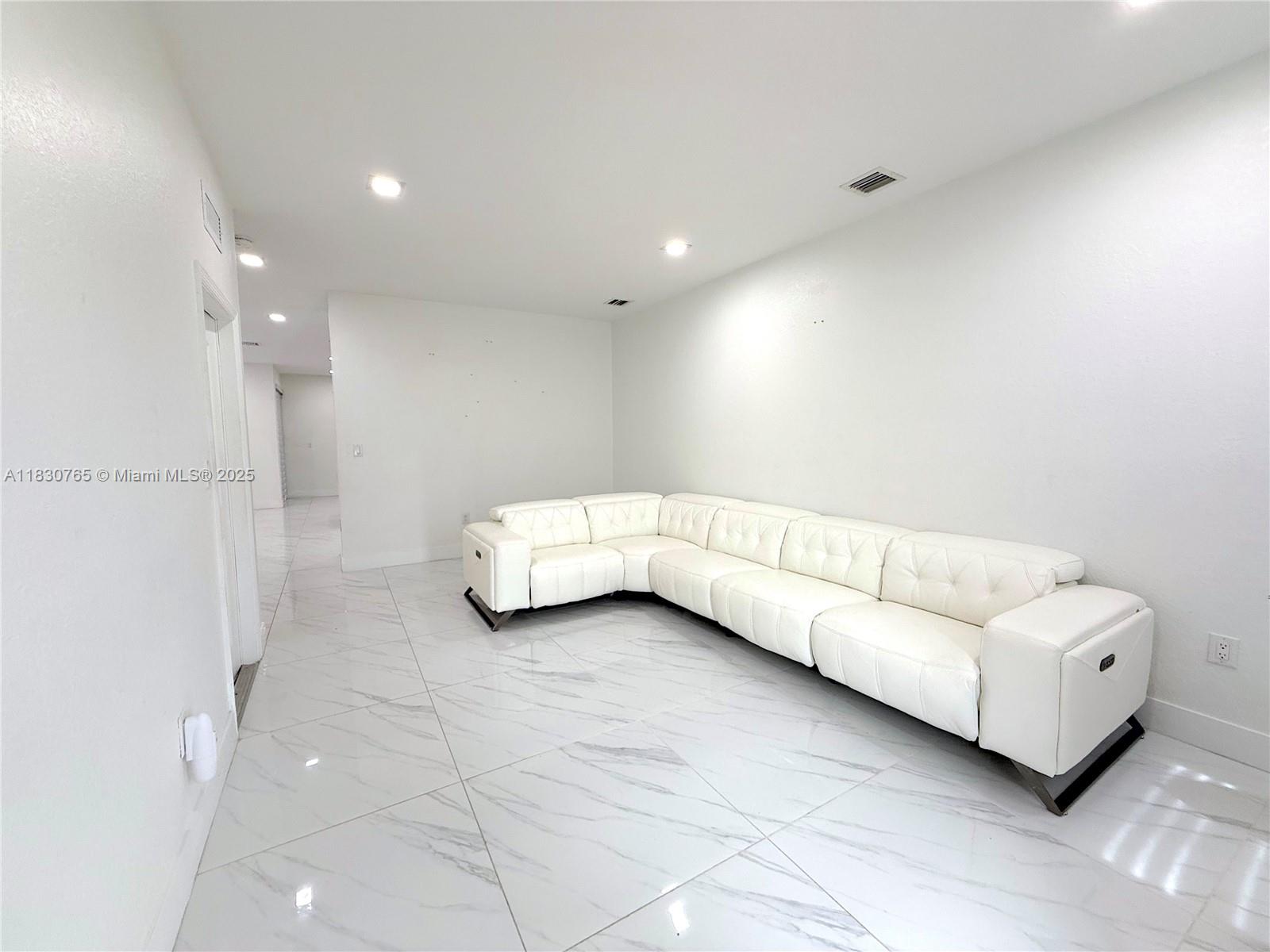 758 NE 34th Ave # 758