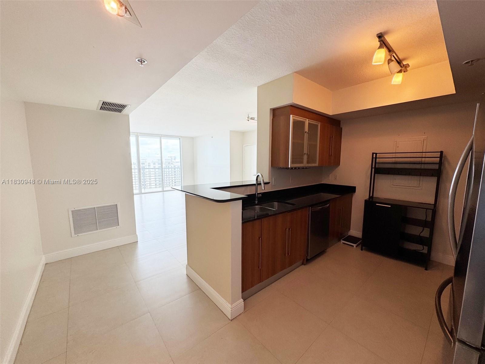 325 S Biscayne Blvd # 4319