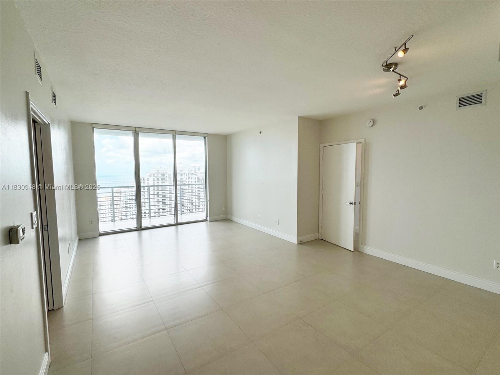 325 S Biscayne Blvd # 4319