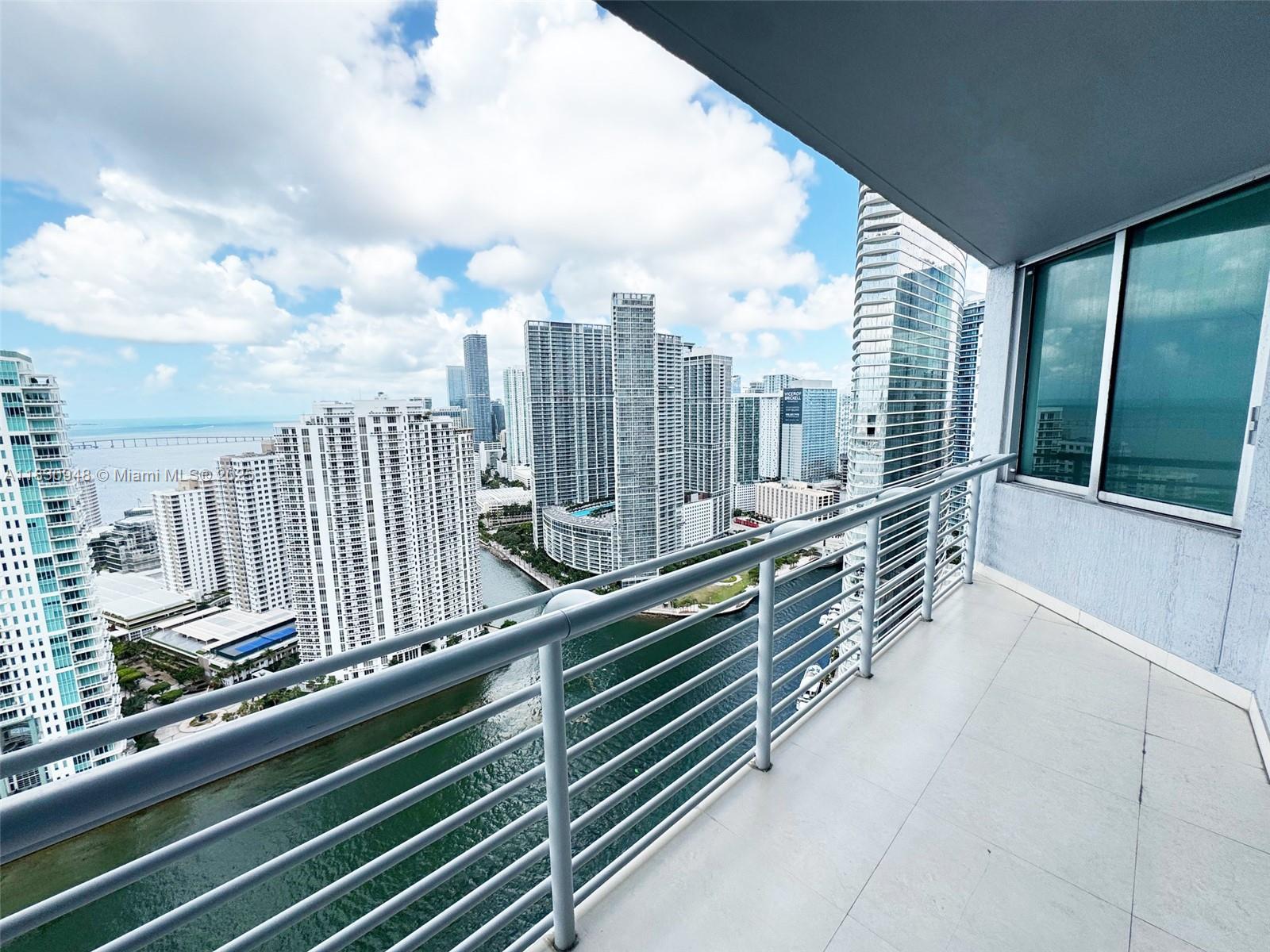 325 S Biscayne Blvd # 4319