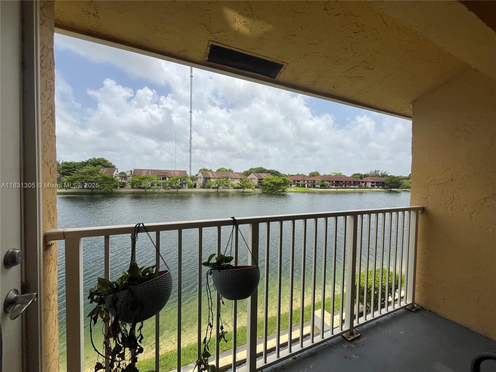 450 NW 214th St # 205