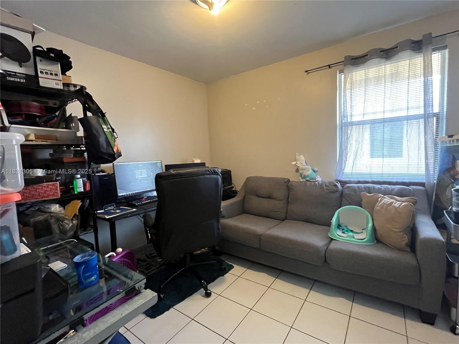 450 NW 214th St # 205