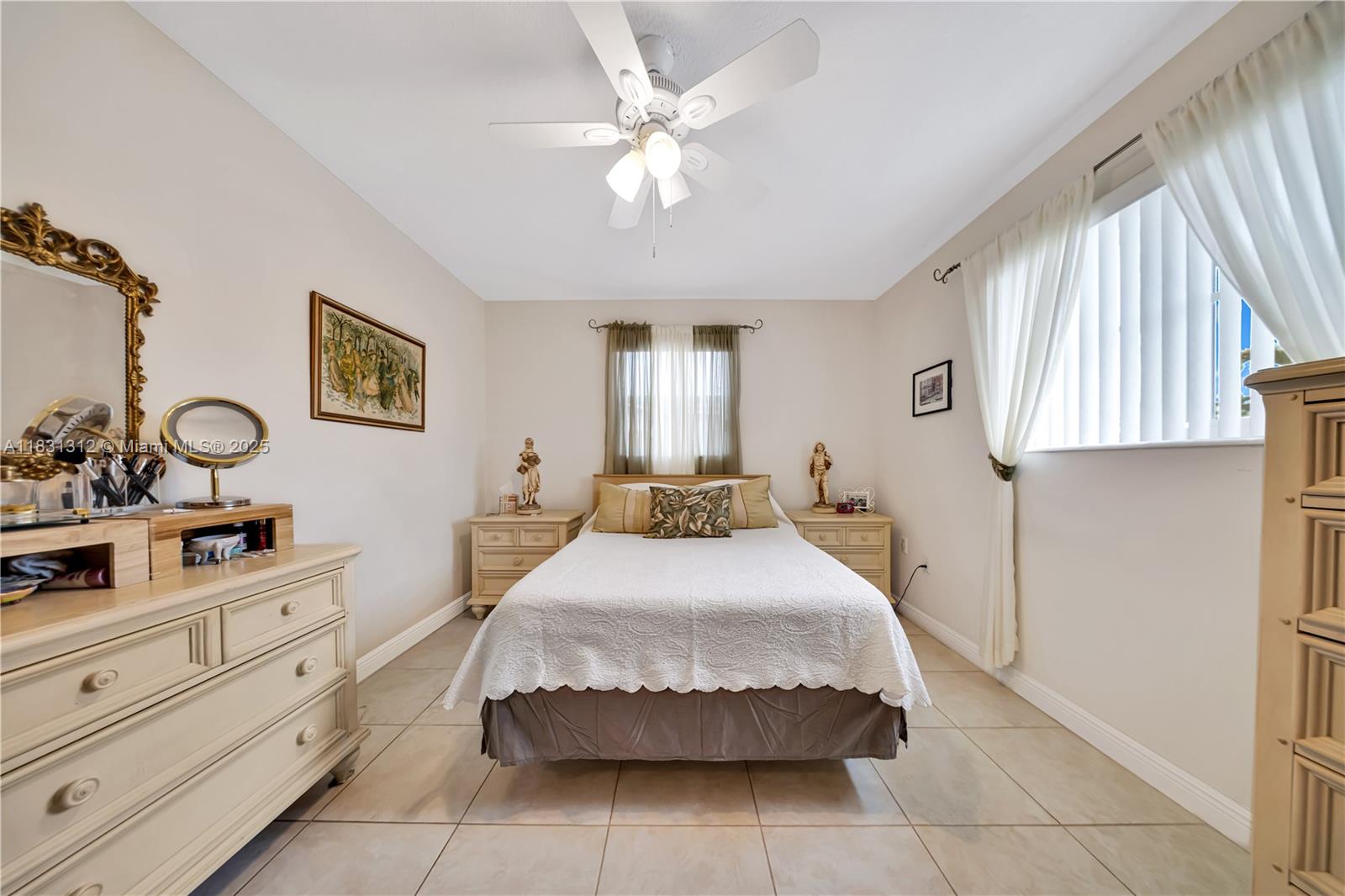 1315 W 79th St