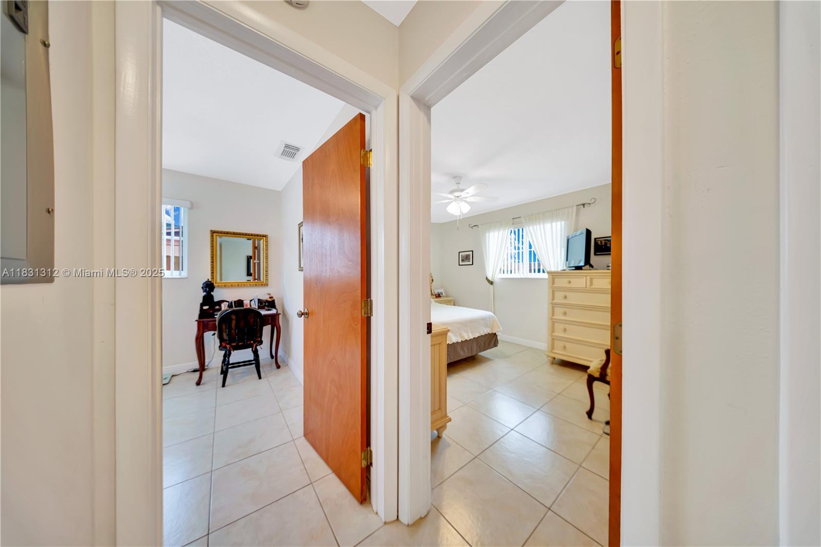 1315 W 79th St