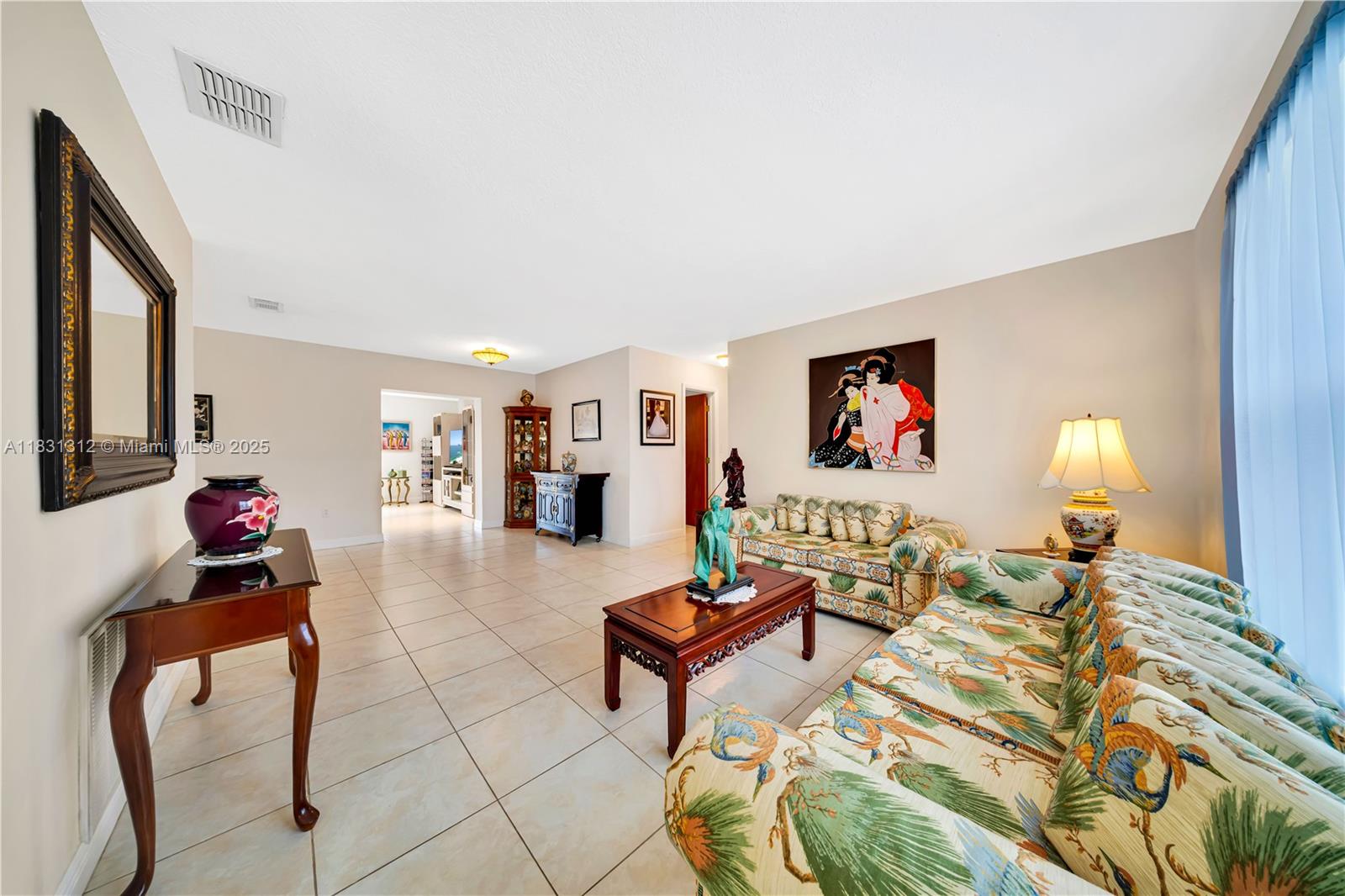 1315 W 79th St