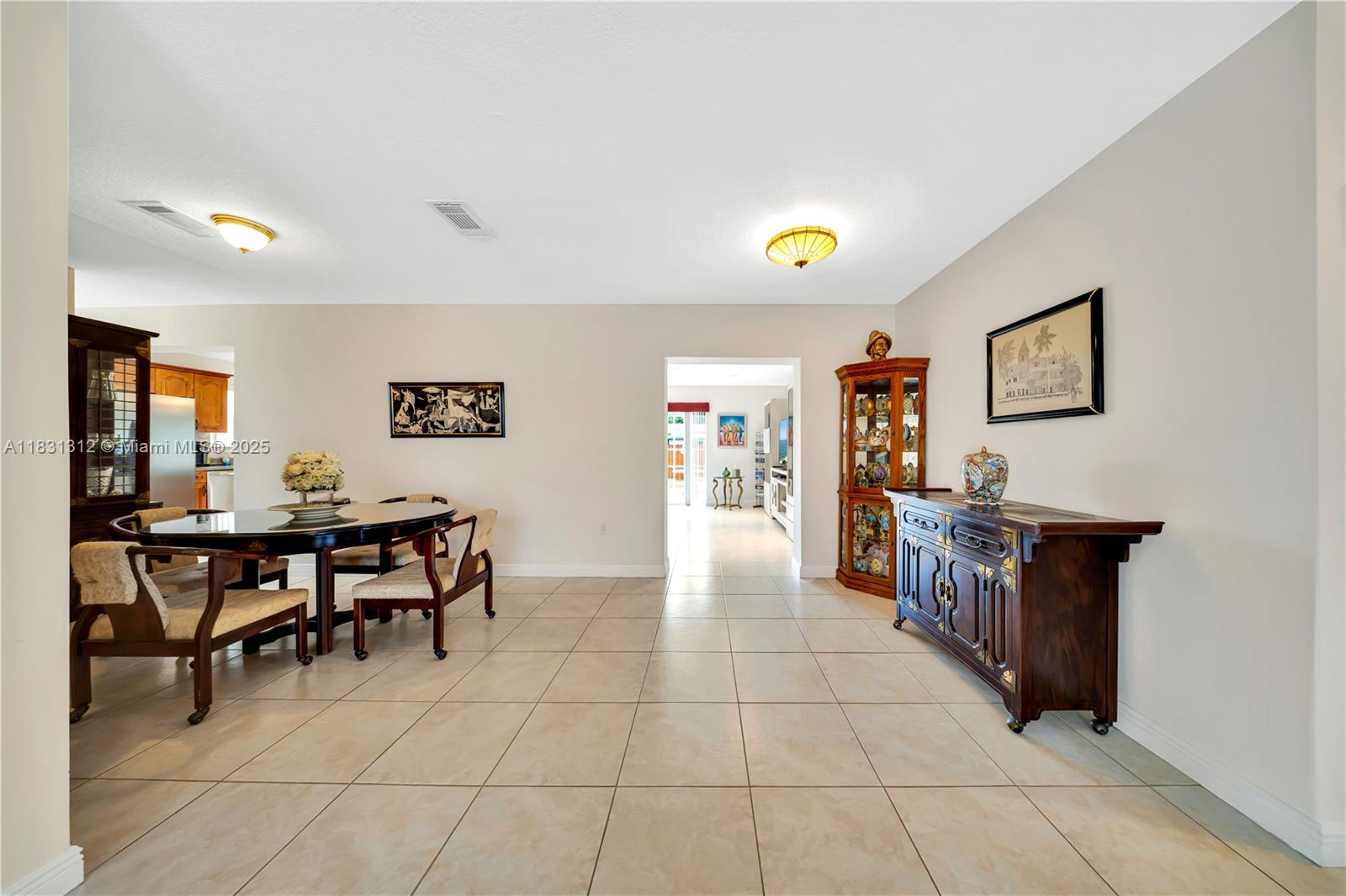 1315 W 79th St